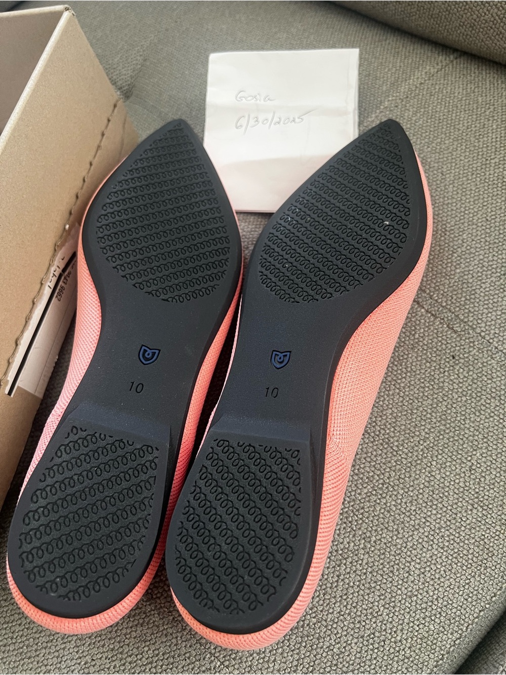 Rothy's Carnation Pink Point II Flats
Discontinued on Rothy’s website - Picture 2 of 5